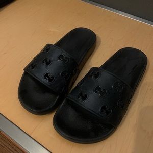 Gucci slides - size 9 (women)

Black Rubber GG Slide Sandal